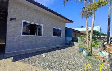 Imagem 3: 0187 Casa em Alvenaria no Bairro Costeira, 750 metros da lagoa