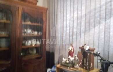 Imagem: A casa possui 4 Dormitórios, 4 Banheiros, 1 Vaga na garagem