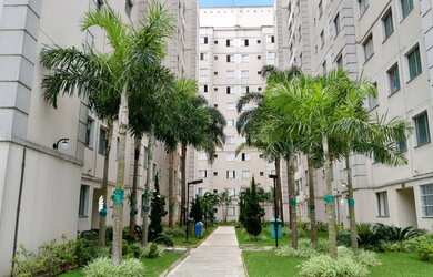 Imagem: O apartamento possui 2 Dormitórios, 1 Banheiro, 1 Vaga na garagem