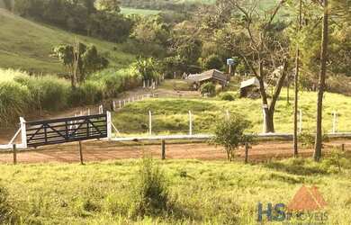 Imagem: A chácara possui 42.350m² de Área e está localizado em