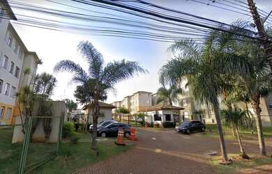 Imagem: O apartamento possui 2 Dormitórios, 1 Banheiro, 1 Vaga na garagem