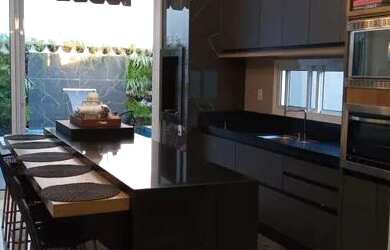 Imagem 6: Casa à venda no condomínio Belvedere