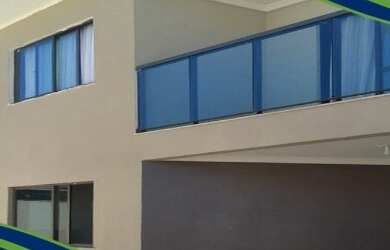 Imagem: A casa possui 4 Dormitórios, 4 Banheiros, 3 Vagas na garagem