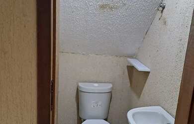 Imagem: A casa em condomínio possui 2 Dormitórios, 2 Banheiros, 1