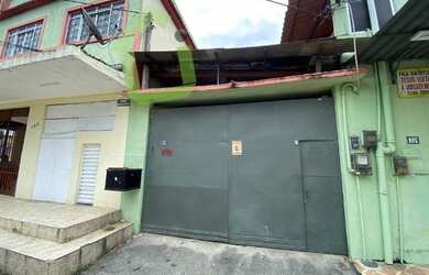 Imagem: O depósito possui 1 Vaga na garagem, 150m² de Área e está