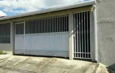 Imagem: A casa possui 1 Dormitório, 1 Banheiro, 60m² de Área e está