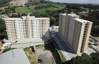 Imagem: O apartamento possui 2 Dormitórios, 1 Banheiro, 1 Vaga na garagem