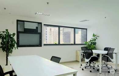 Imagem: O depósito possui 1 Vaga na garagem, 33-0m² de Área e está