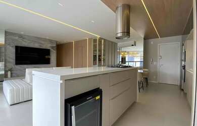 Imagem: O apartamento possui 2 Dormitórios, 2 Banheiros, 1 Vaga na