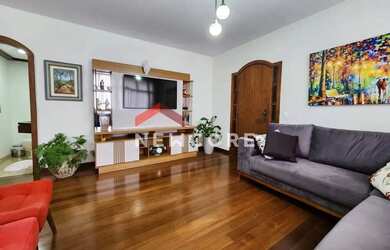 Imagem: O apartamento possui 4 Dormitórios, 3 Banheiros, 3 Vagas na