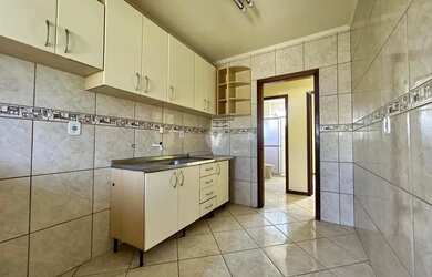 Imagem 7: Apartamento de dois dormitórios sendo um suíte no centro de Santa Maria