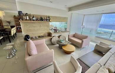 Imagem: O apartamento possui 4 Dormitórios, 5 Banheiros, 3 Vagas na