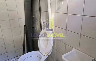 Imagem 11: Apto no Candeias de 2/4 sendo uma suíte próximo da Av. Olivia Flores