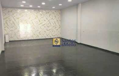 Imagem: O depósito possui 2 Vagas na garagem, 85m² de Área e está