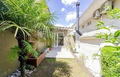 Imagem 9: Casa à venda em Curitiba, Pilarzinho, com 3 suítes, com 312.03 m²