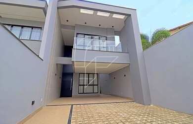 Imagem: A casa à venda possui 3 Dormitórios, 4 Banheiros, 4 Vagas