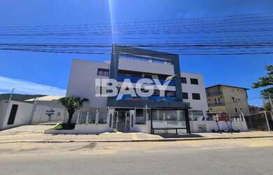 Imagem: O apartamento possui 2 Dormitórios, 1 Banheiro, 2 Vagas na