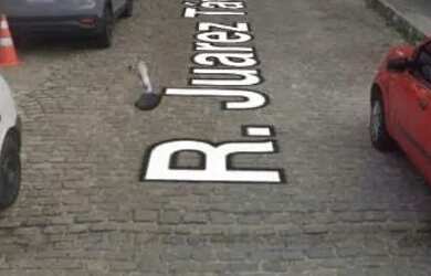 Imagem: A casa possui 3 Dormitórios, 1 Banheiro, 1 Vaga na garagem