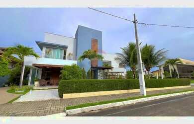 Imagem: A casa em condomínio possui 5 Dormitórios, 5 Banheiros, 5