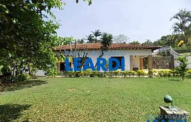 Imagem: A casa em condomínio possui 3 Dormitórios, 3 Banheiros, 5