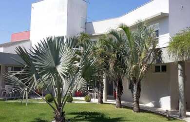 Imagem: A casa em condomínio possui 3 Dormitórios, 5 Banheiros, 4