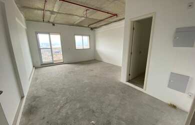 Imagem: O depósito possui 1 Vaga na garagem, 42m² de Área e está