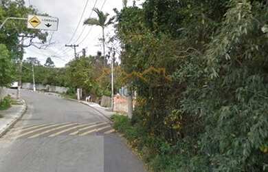 Imagem: O terreno possui 33.000m² de Área e está localizado em Colônia