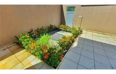 Imagem: O apartamento possui 4 Dormitórios, 5 Banheiros, 4 Vagas na