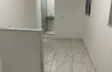 Imagem: A casa possui 1 Dormitório, 1 Banheiro e está localizado