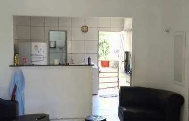 Imagem: A casa possui 2 Dormitórios, 2 Banheiros, 56m² de Área e