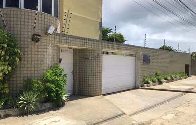 Imagem: O apartamento possui 2 Dormitórios, 2 Banheiros, 2 Vagas na