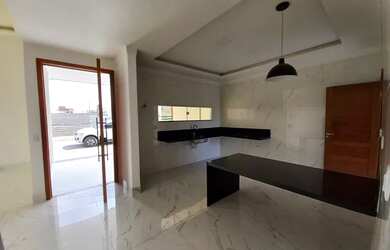 Imagem: A casa em condomínio possui 3 Dormitórios, 3 Banheiros, 2