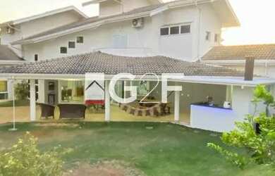 Imagem: A casa em condomínio possui 3 Dormitórios, 5 Banheiros, 5