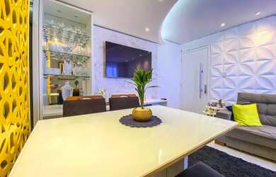 Imagem: O apartamento possui 2 Dormitórios, 1 Banheiro, 1 Vaga na garagem