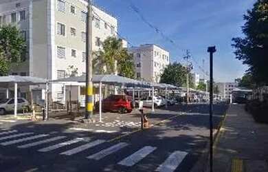 Imagem: O apartamento possui 2 Dormitórios, 1 Banheiro, 1 Vaga na garagem