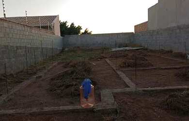 Imagem: O terreno possui 250m² de Área e está localizado em Jardim