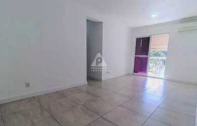 Imagem: O apartamento à venda possui 3 Dormitórios, 2 Banheiros, 2
