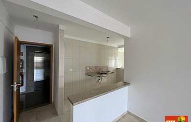 Imagem 5: Apartamento para venda possui 83 metros quadrados com 2 quartos em Centro...