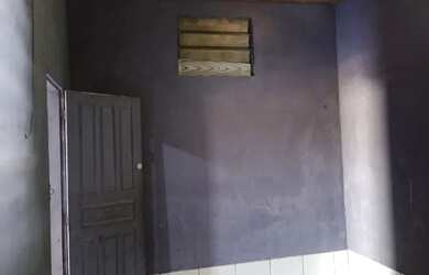 Imagem: A kitnet possui 2 Dormitórios, 1 Banheiro, 1 Vaga na garagem