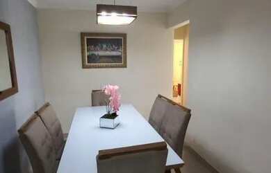 Imagem 7: Casa em Bairro. Churrasqueira, Varanda, 260m² de Áreae2 Vagas na garagem