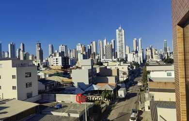 Imagem: O apartamento possui 2 Dormitórios, 2 Banheiros, 2 Vagas na