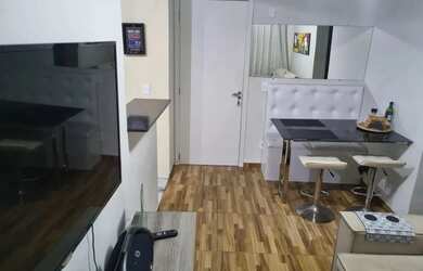 Imagem: O apartamento possui 2 Dormitórios, 1 Banheiro, 1 Vaga na garagem