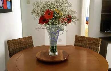 Imagem 3: Alugo apartamento de 2 quartos reformado e mobiliado 1 vaga em Copacabana