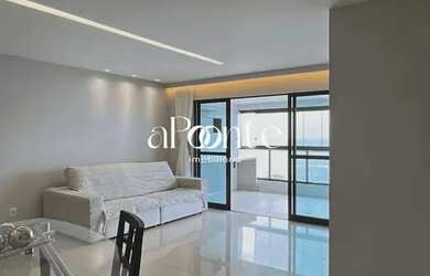 Imagem: O apartamento possui 4 Dormitórios, 5 Banheiros, 3 Vagas na