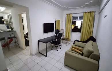 Imagem: O apartamento possui 1 Dormitório, 1 Banheiro, 1 Vaga na garagem