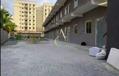 Imagem: A casa possui 1 Dormitório, 1 Banheiro, 1 Vaga na garagem e