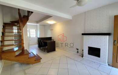 Imagem: A casa em condomínio possui 2 Dormitórios, 2 Banheiros, 1