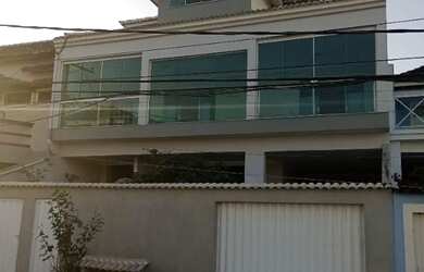 Imagem: A casa em condomínio possui 4 Dormitórios, 4 Banheiros, 270m²