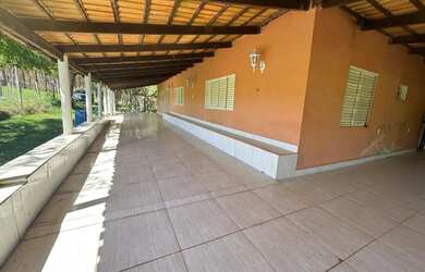 Imagem: A chácara está localizado em Parque Anhangüera Ii, Goiânia