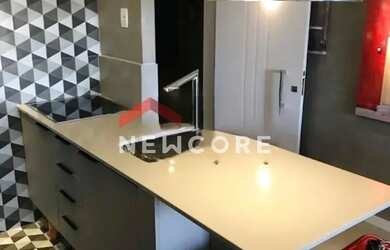 Imagem: O apartamento possui 1 Dormitório, 1 Banheiro, 1 Vaga na garagem